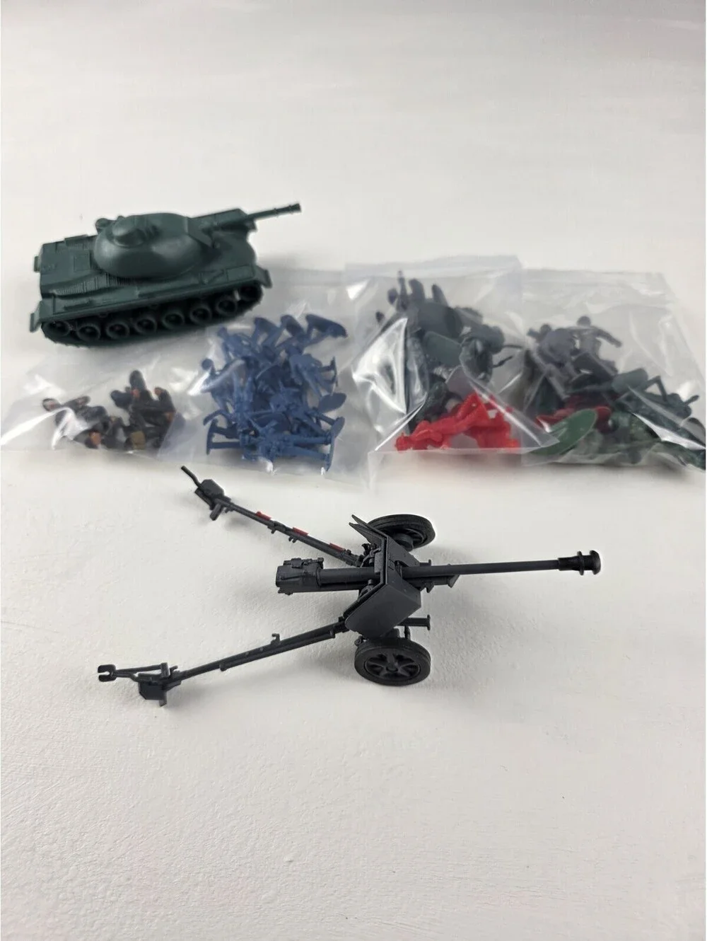 Ultimate Soldier 21st Century 1:32 German Pak 40 Anti-Tank Gun & Random Army Men